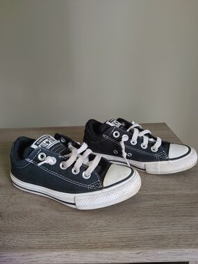 Converse  Low-Top Sneakers , Youth Size 12